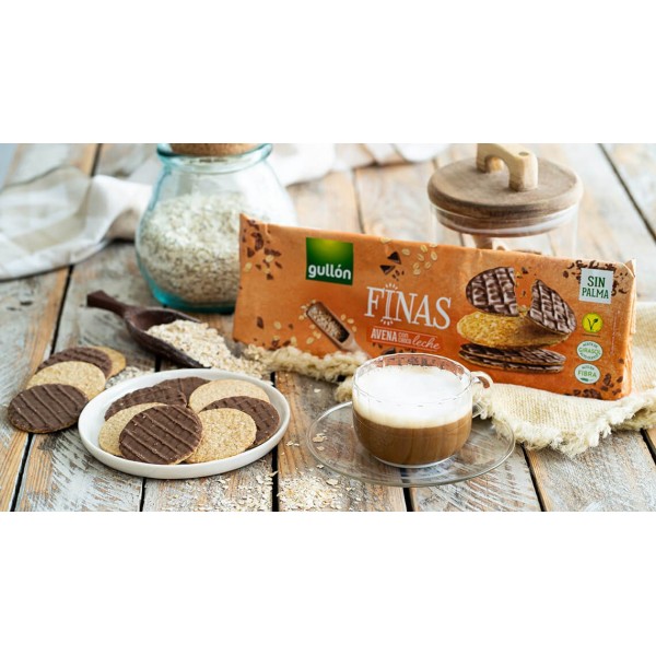 جولن رقائق الشوفان مغطى بالشوكلاته جولن رقائق الشوفان مغطى بالشوكلاته